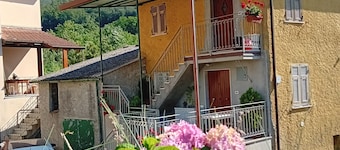 Farmhouse Garland Norma Rita