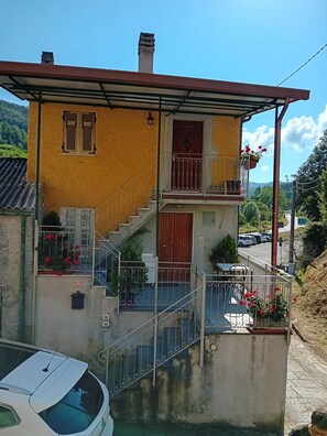 Exterior - Farmhouse Garland Norma Rita (Piana)