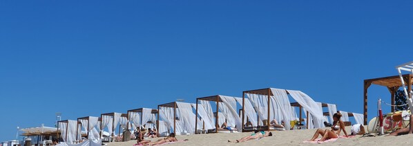 On the beach - Luxury and comfort on the beachfront in Vila do Conde, Porto (free wifi) (Vila do Conde)