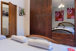 2 sovrum, strykjärn/strykbräda, wi-fi och sängkläder