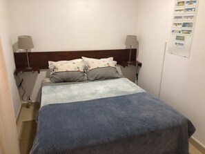 1 chambre, fer et planche Ă repasser, lit parapluie, Wi-Fi gratuit