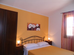 1 chambre, fer et planche Ă repasser, Wi-Fi, draps fournis