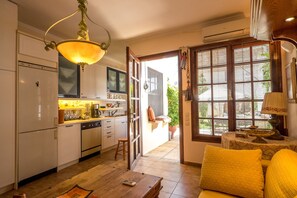 Interior - Calergi 7❤️️Self check-in❤️Very Fast Wi-Fi🌼For Remote Workers🏡Kitchen❤️️ (Ατσιπόπουλο, Rethymno)