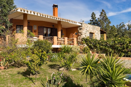 Villa with garden in SOLANAS - WIFI - Air conditioned - Relax !!!! ☀️ 🌊 🏖