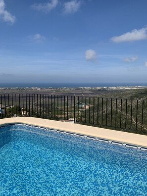 Pool & View