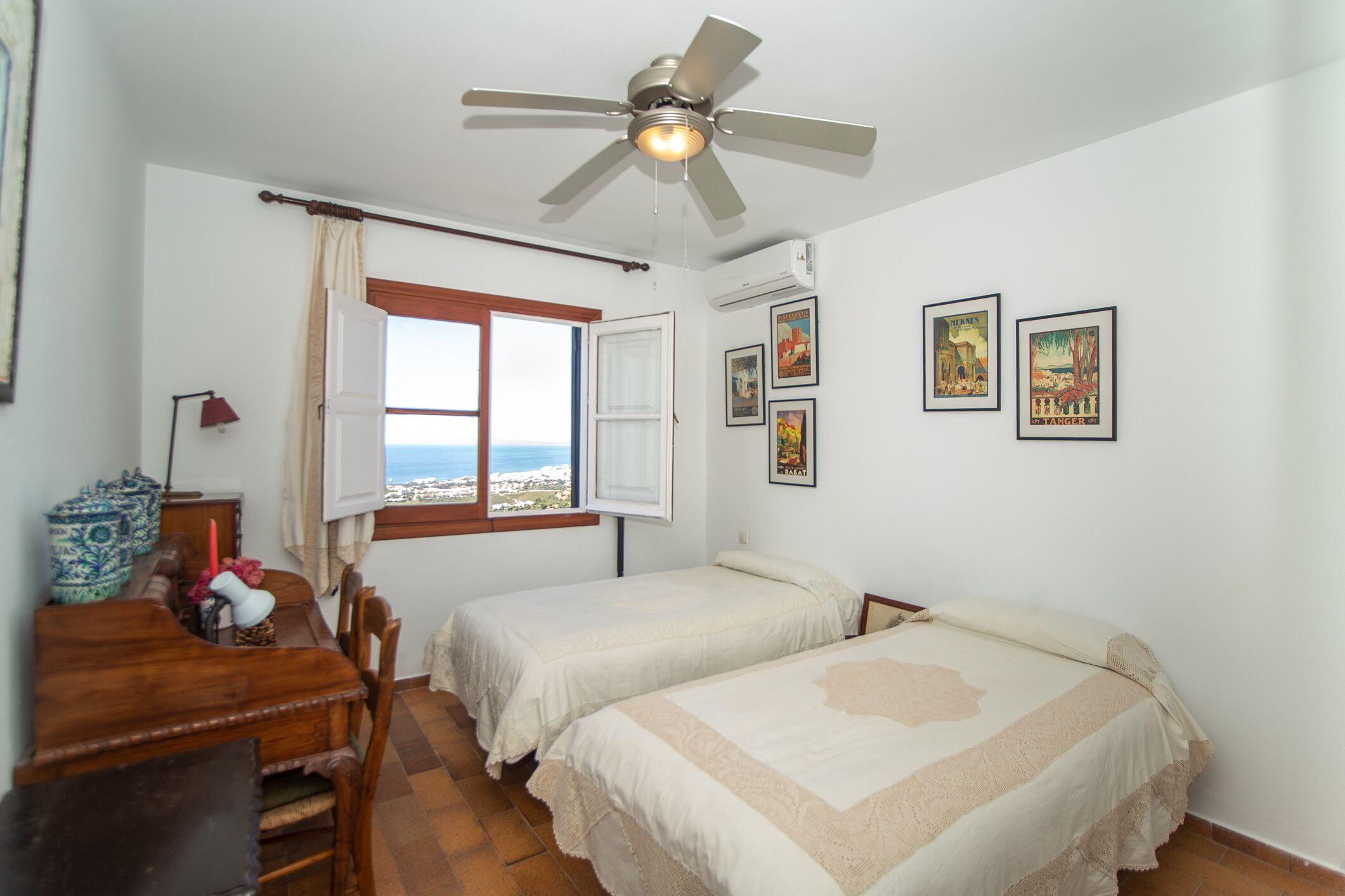 3 多间卧室、熨斗/熨衣板、床单