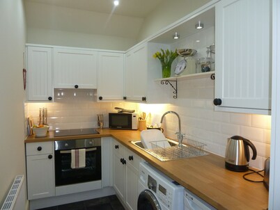 Charming Rural Farmhouse Cottage