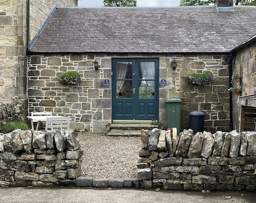 Charming Rural Farmhouse Cottage