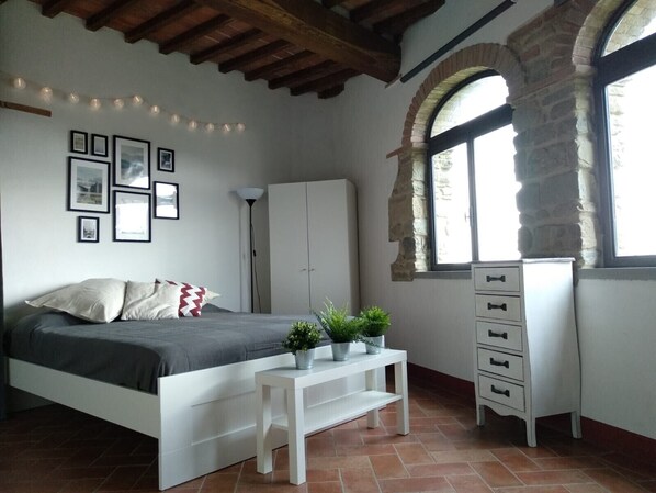 1 bedroom, bed sheets - Casa Da Vinci for two (Castiglion fibocchi)