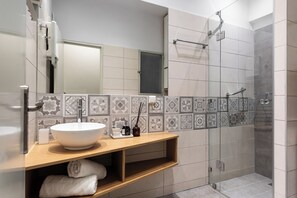 Apartment, 2 Bedrooms | Private kitchen | Fridge, oven, stovetop, espresso maker - UPSTREET Zeus Temple View 2BD Apt Acropolis-Plaka (Athens)