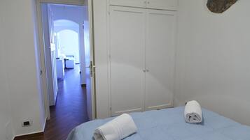 1 camera, ferro/asse da stiro, Wi-Fi gratuito