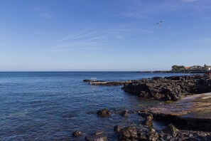 Beach nearby - Vivenda Gomes (AL) - Traditional and comfortable house by the sea (Praia da Vitória)