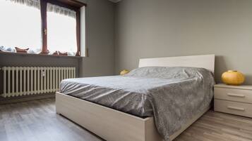 3 chambres, fer et planche Ă repasser, Wi-Fi, draps fournis