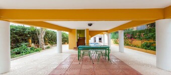 Wonderful holiday in VILLA MASIAS MONCADA. VALENCIA