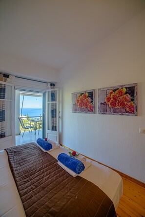 2 bedrooms, iron/ironing board, free WiFi, bed sheets - Zeus 1 PRIVATE pool apartment  (NISSAKI CORFU)