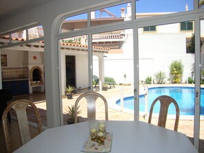 Outdoor dining - Algarve House with private pool (Faro)