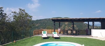 Villa Evelyn. Sun and nature Sun and nature