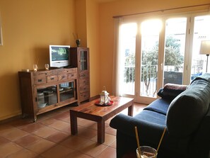 Téléviseur, sélection de films, chaîne audio
