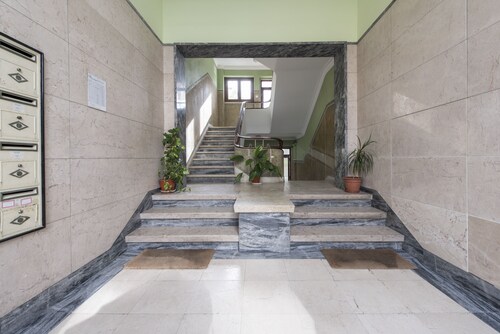 The ideal place near the Castle * 2BD APT CENTRAL *