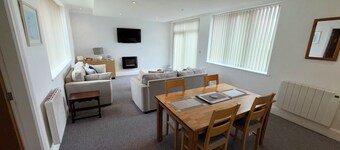 Seadale Lodge- Holiday rental that sleeps 4-6 people with superb view of Filey