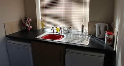 Seadale Lodge- Holiday rental that sleeps 4-6 people with superb view of Filey