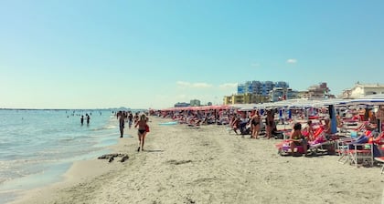 Air-conditioned two-room apartment, 150m from the beach of Lido di Pomposa