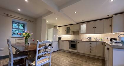 No 1 Braefoot Cottage - country retreat on the River Tweed at The Yair