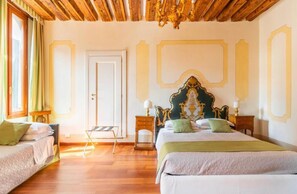 2 slaapkamers, een strijkplank/strijkijzer, wifi, beddengoed