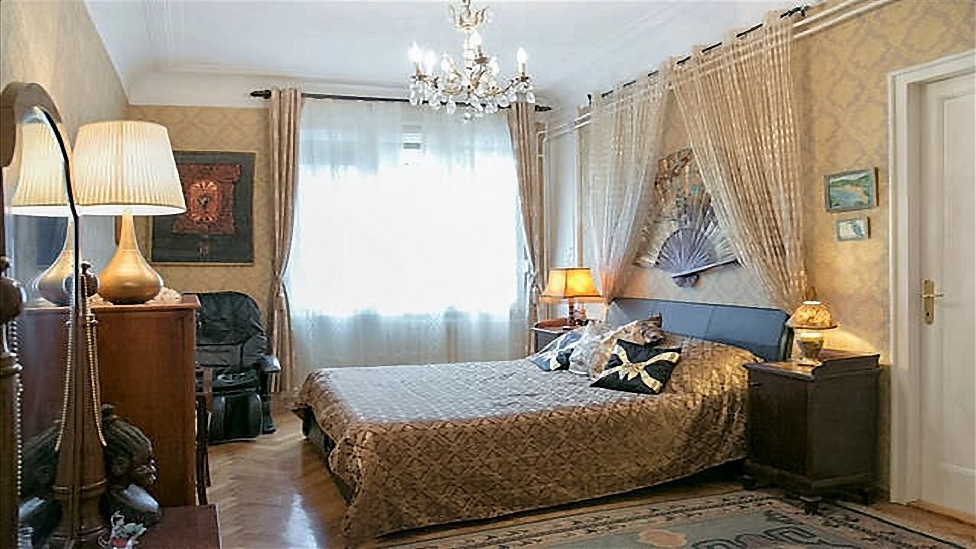 3 bedrooms, iron/ironing board, free WiFi, bed sheets
