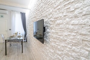 Dining - Dependance Machiavelli - Luxury newly restored flat in the heart of Florence (Firenze)