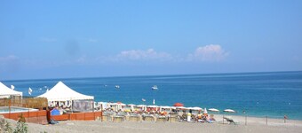 Gardenhouse on the largest beaches of Taormina apartment n. 1 for 4 people
