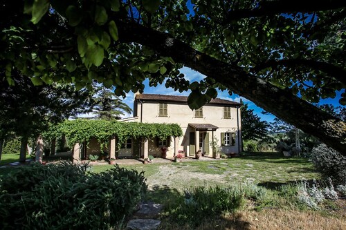 Charming Maremma Villa w/Swimming Pool, Countryside Serenity and Beaches Nearby