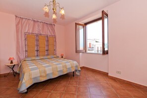 3 chambres, fer et planche à repasser, Wi-Fi