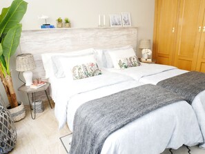 4 bedrooms, in-room safe, desk, iron/ironing board