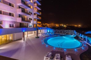 Outdoor pool - Apartment with strong emotions overlooking the Gulf of Mindelo !!! (Lazareto)