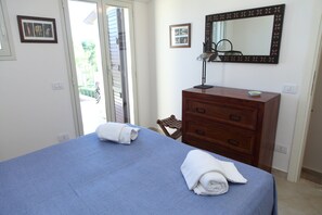 2 habitaciones, tabla de planchar con plancha y wifi gratis 