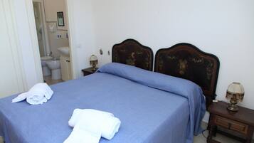 2 makuuhuonetta, silitysrauta/-lauta, ilmainen Wi-Fi