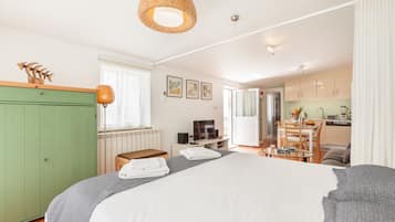 1 bedroom, in-room safe, blackout drapes, soundproofing