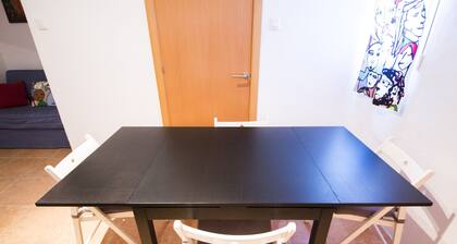 Nice apartment in the historic and commercial center of Reus.