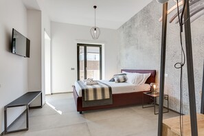 1 bedroom, iron/ironing board, Internet, bed sheets