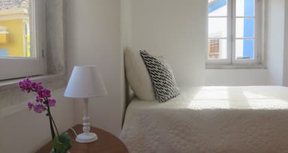 Sintra Postal Apartment - Central Location - UNESCO World Cultural Landscape