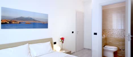 2 室のベッドルーム、アイロン / アイロン台、WiFi、ベッドシーツ