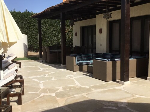 Extremely private villa with own pool (heating optional) - sleeps up to 6