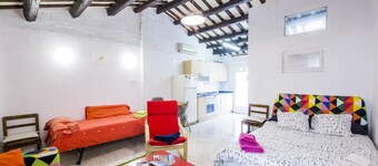 NICE LOFT WITH TERRAZZA IN THE HEART OF REUS