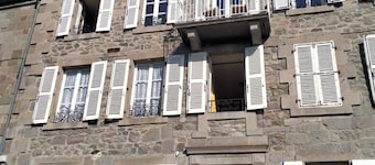 APARTAMENTO EN EL CORAZÓN DE LAS MONTAÑAS DE CENTRAL SOLIDO