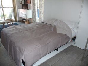 1 quarto, ferros/tábuas de passar roupa, Wi-Fi, roupa de cama