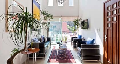 BRIGHT & MODERN TWO LEVEL PENTHOUSE IN THE HEART OF MEXICO CITY!