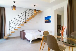 1 chambre, fer et planche Ă repasser, Wi-Fi, draps fournis