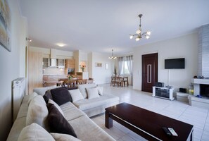 Smart TV, fireplace, DVD player, foosball