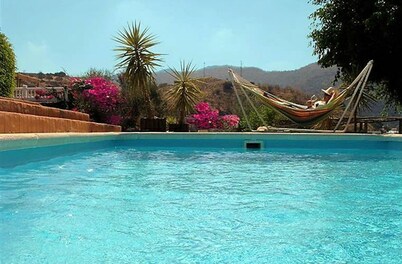 Delightful Studio 'Torre' w/Pool Views, sleeps 2, in country holiday complex